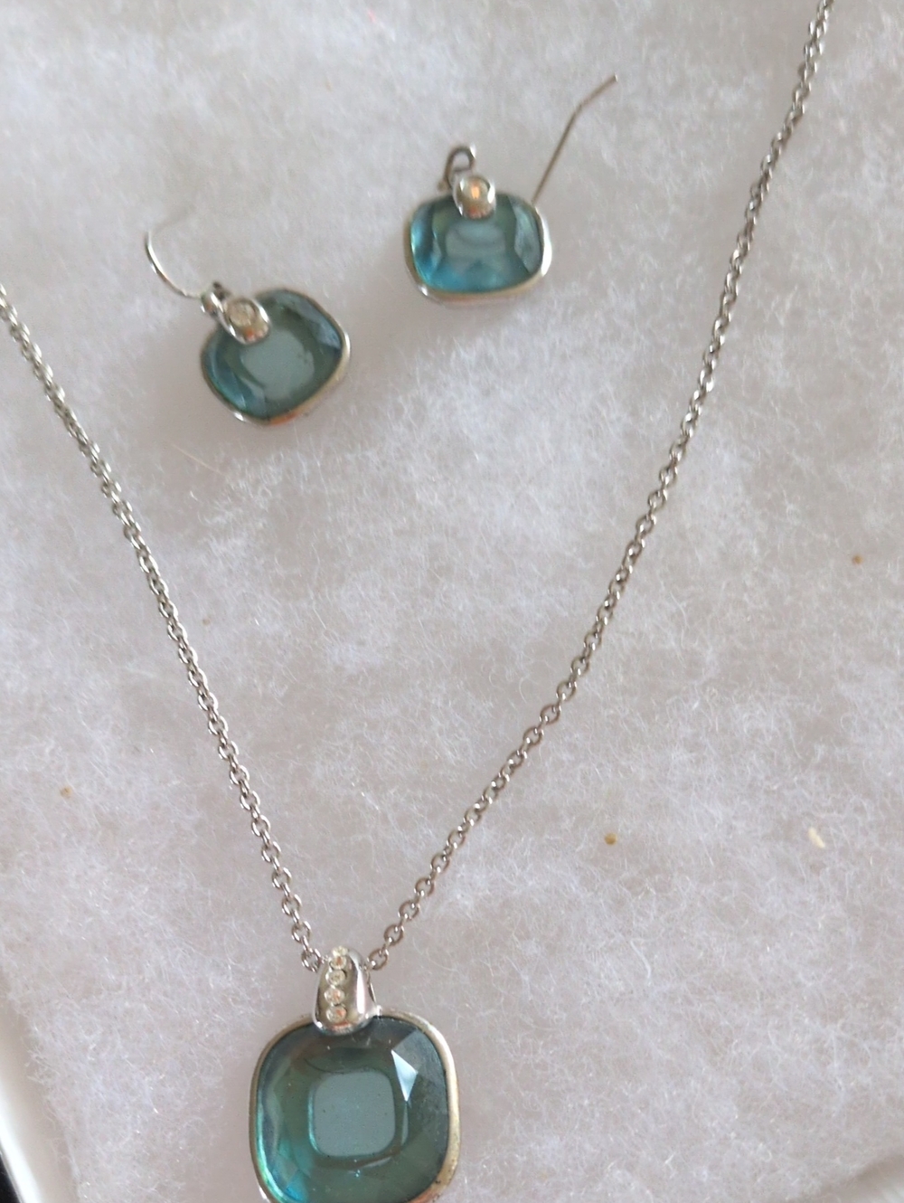 Lia Sophia Teal Glass Pendant Necklace and Earrings Set